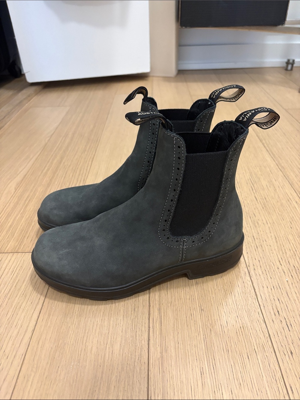 Blundstone Women’s Original Boots Rustic Black - Picture 2 of 5